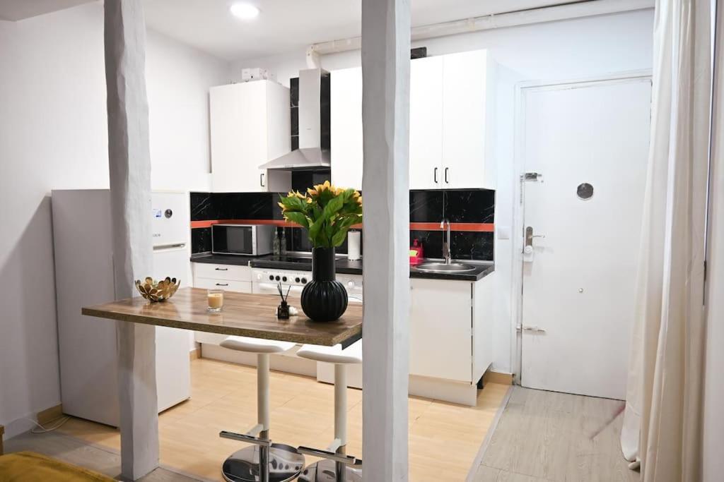 Apartamento Agradable Apartamento Temporal De 1 Dormitorio En Madrid Pez30 Exterior foto